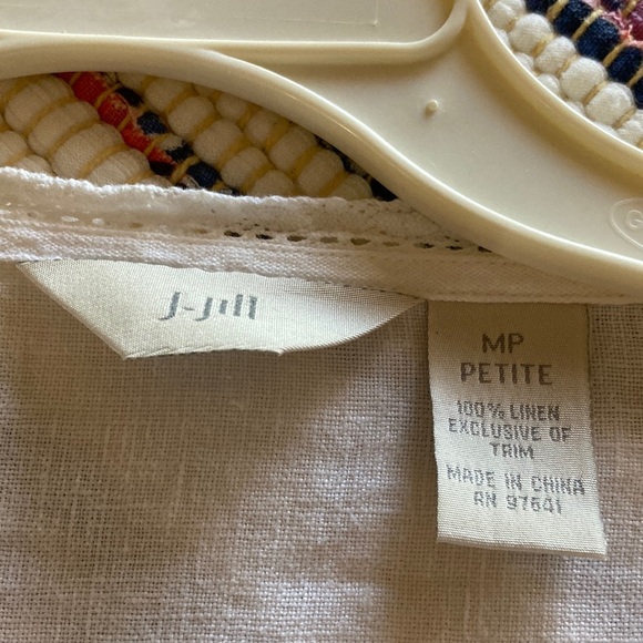 J Jill linen tunic, Pet. Medium, ecru - Picture 2 of 7